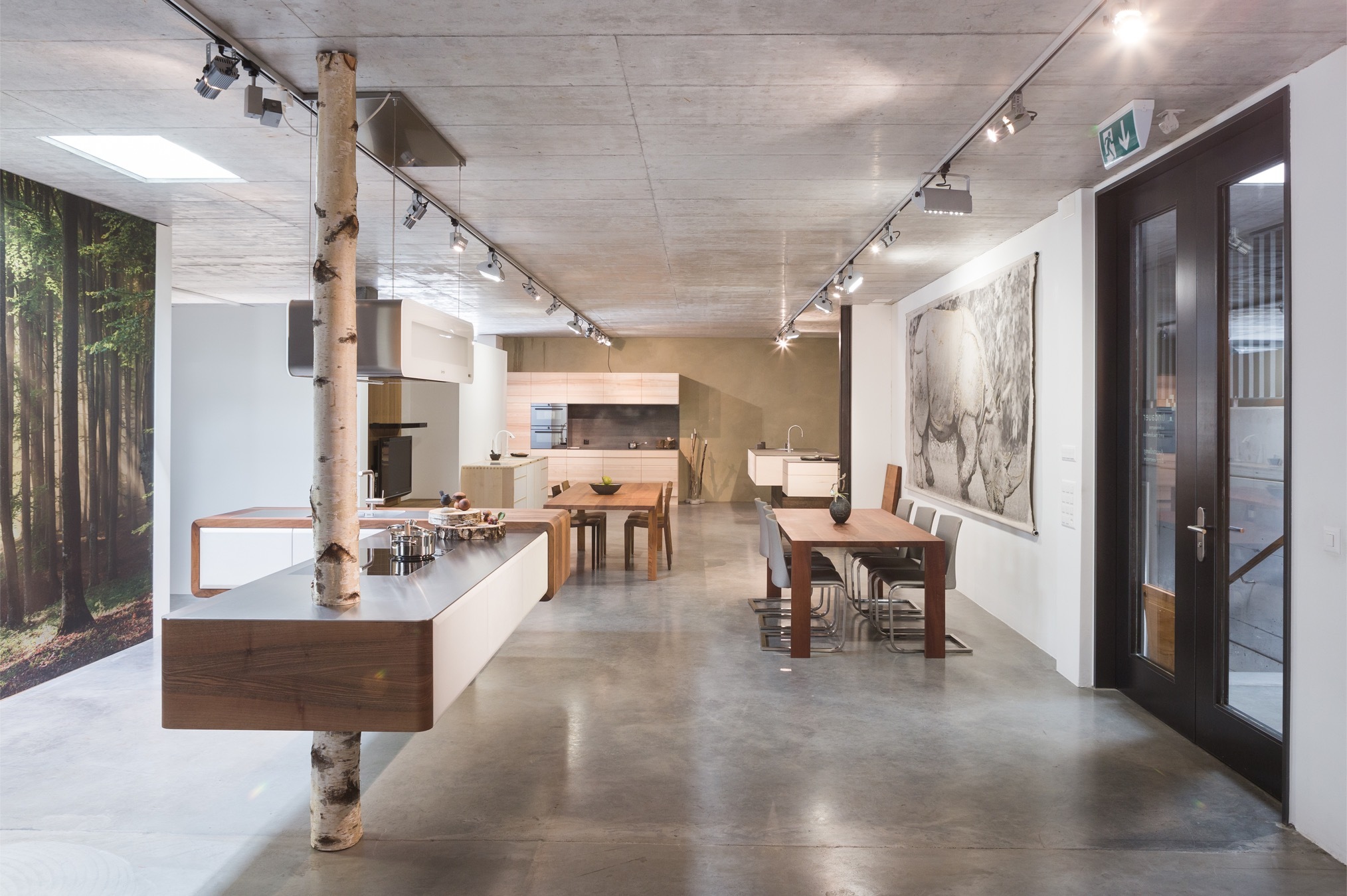 Showroom 2